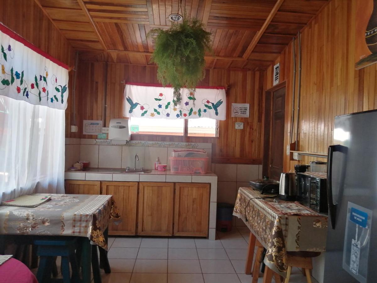 Pension Y Cabinas Colibri B&B Costa Rica Monteverde Eksteriør bilde